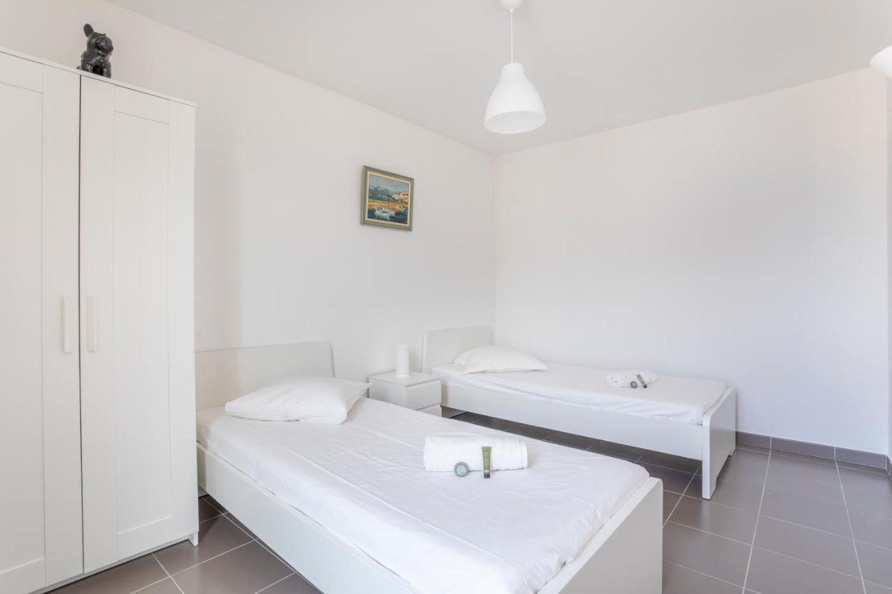 New Joliette Comfortable Apartment Well Located With Private Parking Marseille Exterior photo